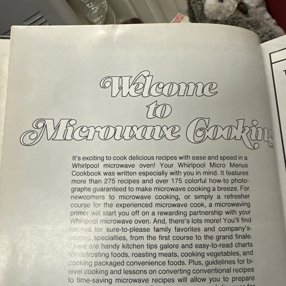 1986 Whirlpool Micro Menus Recipe Cookbook‎ Color Padded Hardcover - Picture 6 of 7
